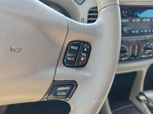 Used 2004 Chevrolet Impala SS w/ Preferred Equipment Group FWD image 29