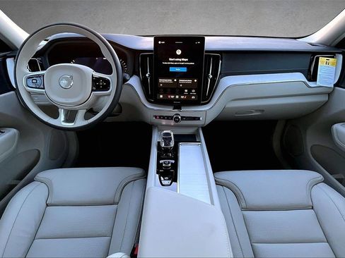 New 2026 Volvo XC60 B5 Ultra w/ Climate Package image 5