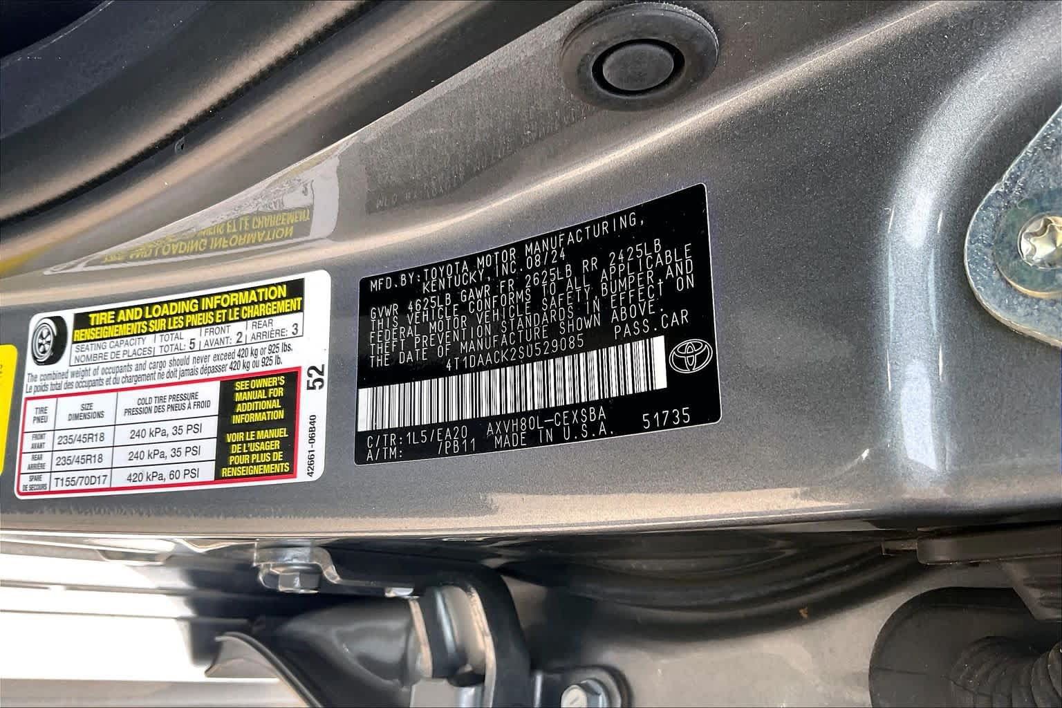 Used 2025 Toyota Camry SE FWD image 33