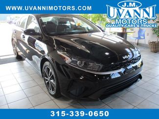 Used 2022 Kia Forte LXS image 1