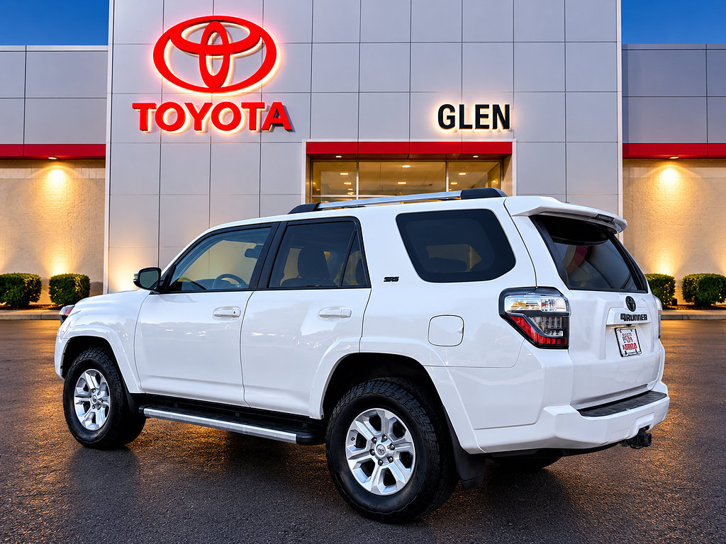 Certified 2020 Toyota 4Runner SR5 Premium w/ Moonroof Package AWD/4WD image 5