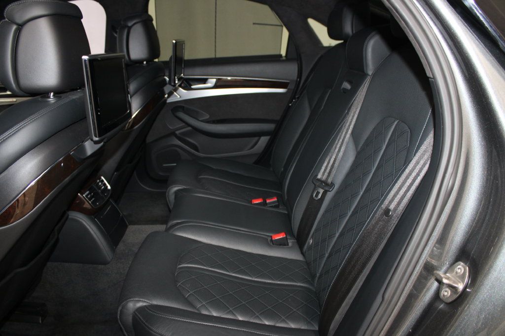 Used 2015 Audi S8 w/ S8 Driver Assistance Package AWD/4WD image 29