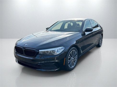 Used 2019 BMW 530e w/ Convenience Package image 3