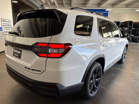 New 2026 Honda Pilot Black Edition image 7
