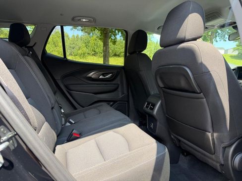 Used 2022 GMC Terrain SLE w/ Driver Convenience Package FWD image 10