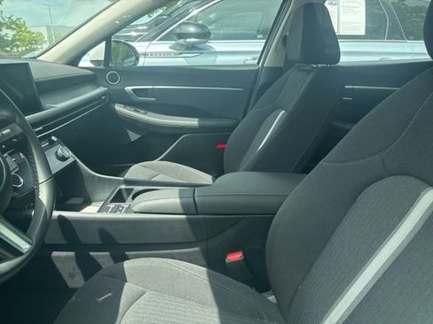 Used 2025 Hyundai Sonata SEL FWD image 10