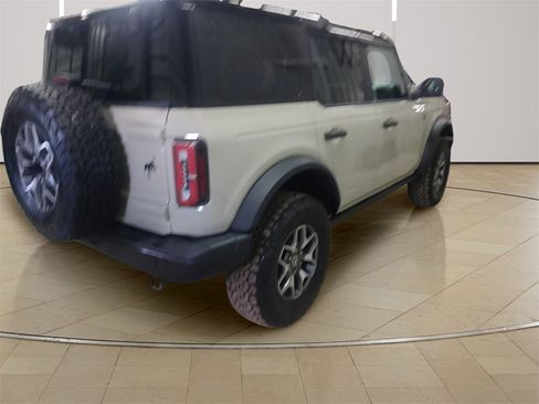Certified 2025 Ford Bronco Badlands image 23