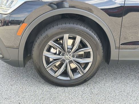 Used 2022 Volkswagen Tiguan SE FWD image 31