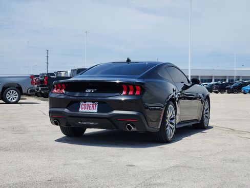 Used 2025 Ford Mustang GT Premium RWD image 7