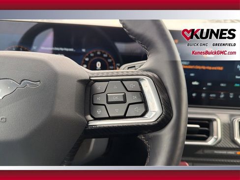 Used 2025 Ford Mustang GT Premium image 32