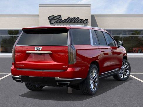 New 2026 Cadillac Escalade ESV Luxury w/ LPO, Radiant Package AWD/4WD image 4