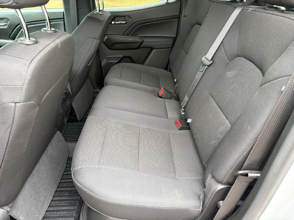 Used 2024 Chevrolet Colorado LT w/ LT Convenience Package II RWD image 17