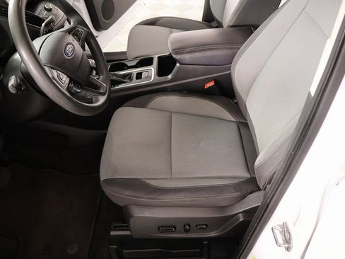 Used 2019 Ford Escape SE image 11