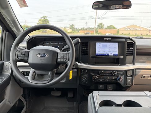 Used 2025 Ford F250 XL w/ STX Appearance Package AWD/4WD image 16