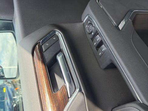 New 2026 GMC Sierra 1500 Elevation image 4