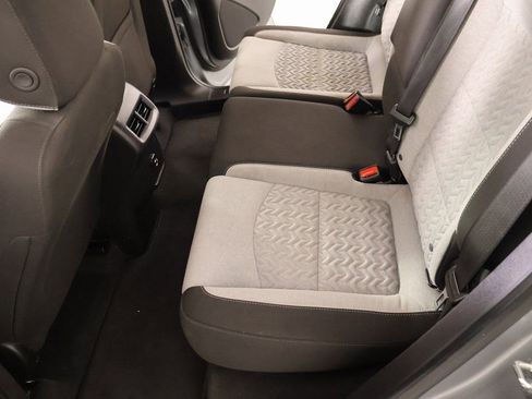 Used 2024 Chevrolet Equinox LT image 12