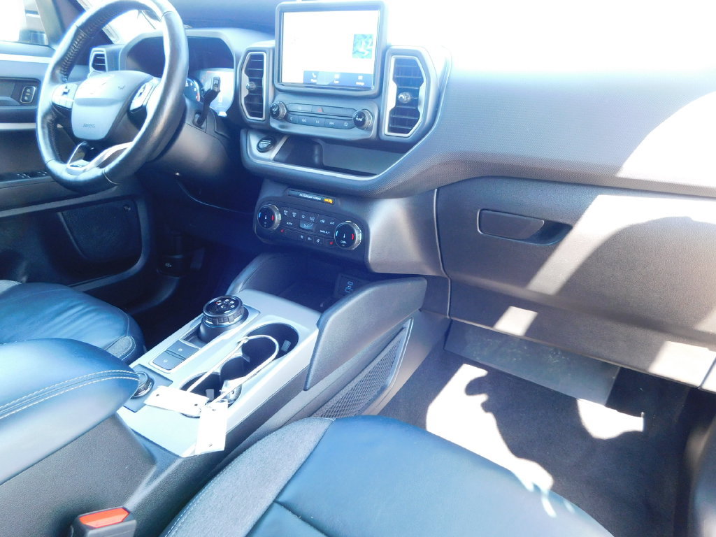 Used 2022 Ford Bronco Sport Outer Banks w/ Tech Package AWD/4WD image 19