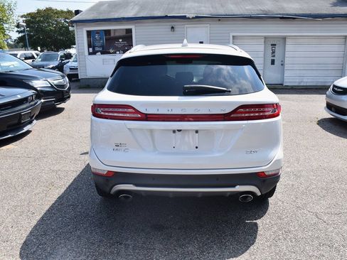 Used 2018 Lincoln MKC Premiere FWD image 4