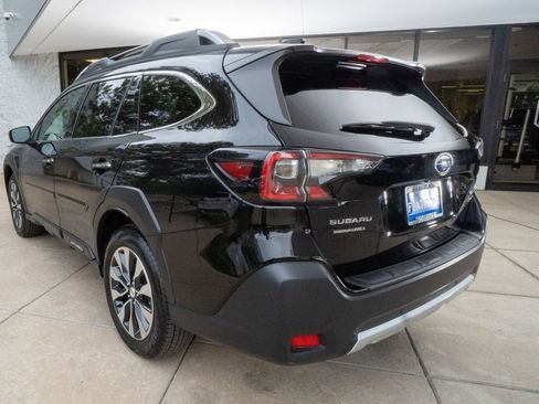 Used 2024 Subaru Outback Touring AWD/4WD image 5
