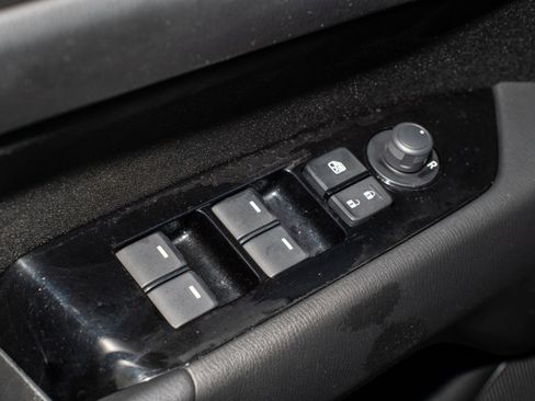 Used 2018 MAZDA CX-5 Sport image 25