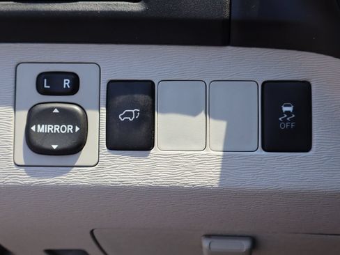 Used 2013 Toyota Venza Limited w/ Tow Prep Pkg AWD/4WD image 31