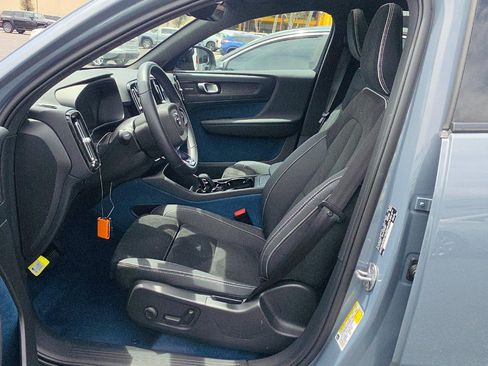 Used 2023 Volvo C40 P8 Recharge Ultimate AWD/4WD image 5