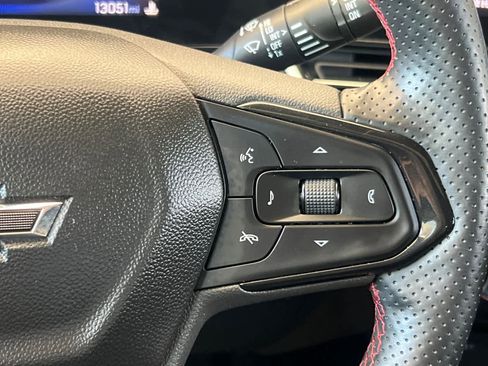 Used 2024 Chevrolet Trax RS w/ Sunroof Package FWD image 26