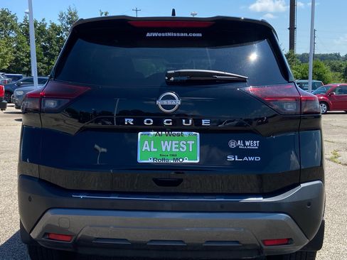 Used 2023 Nissan Rogue SL w/ SL Premium Package AWD/4WD image 4