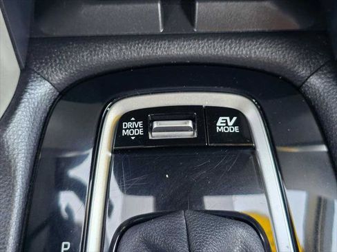 Used 2024 Toyota Corolla Cross AWD Hybrid image 35