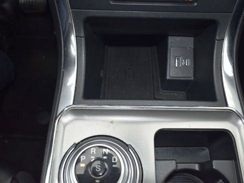 Used 2024 Ford Edge Titanium image 18