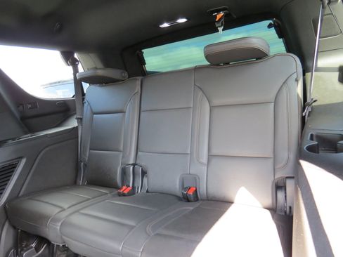 Used 2022 Chevrolet Tahoe High Country AWD/4WD image 14