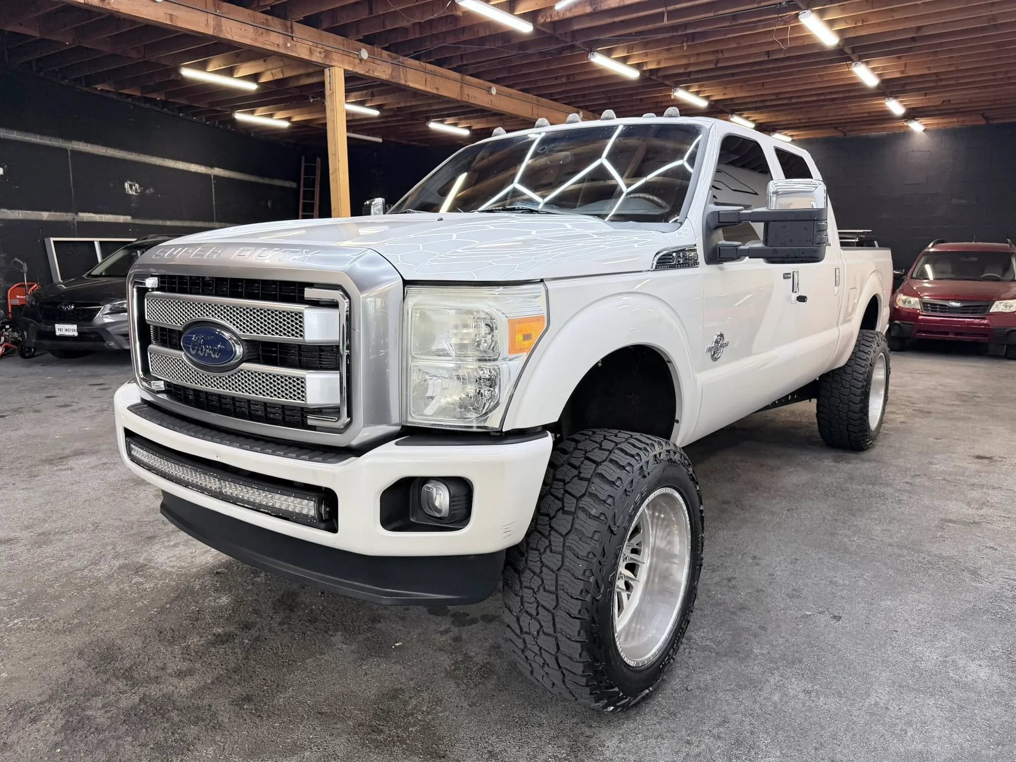 Used 2015 Ford F250 Platinum w/ FX4 Off-Road Package AWD/4WD image 5