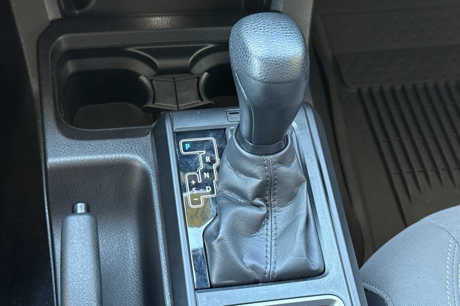 Used 2023 Toyota Tacoma SR w/ SR Convenience Package RWD image 30