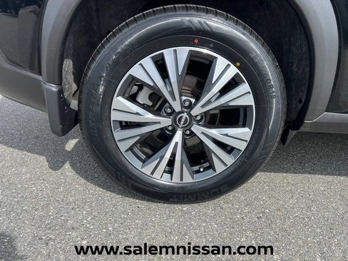 Certified 2023 Nissan Rogue SV w/ SV Premium B Package AWD/4WD image 28