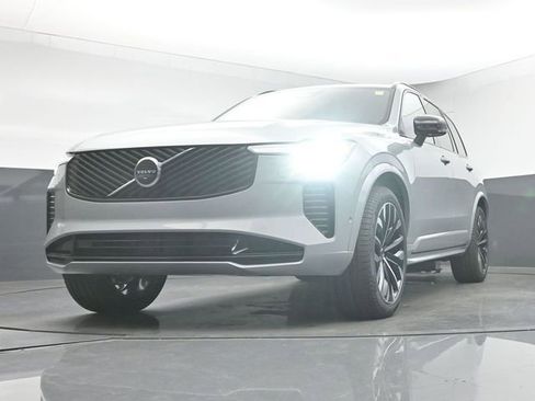 New 2026 Volvo XC90 B6 Ultra w/ Lounge Package image 40