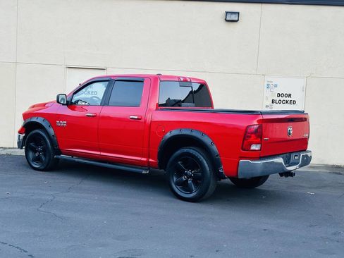 Used 2018 RAM 1500 Classic SLT image 5