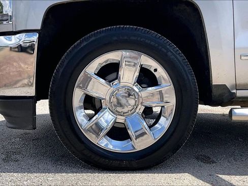 Used 2018 Chevrolet Silverado 1500 LTZ w/ Texas Edition AWD/4WD image 35