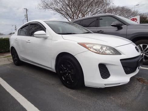 Used 2012 MAZDA MAZDA3 i Sport image 4