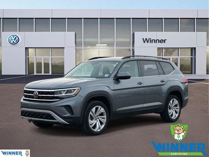 Used 2022 Volkswagen Atlas SE w/ Panoramic Sunroof Package