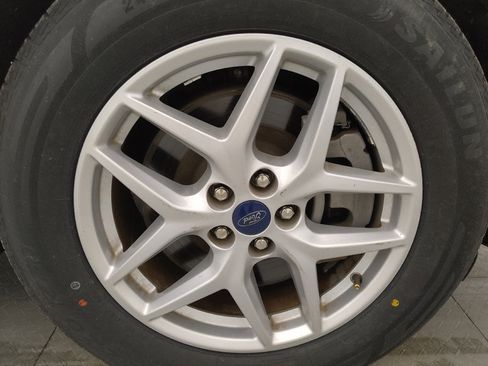 Used 2021 Ford Edge SEL FWD image 31