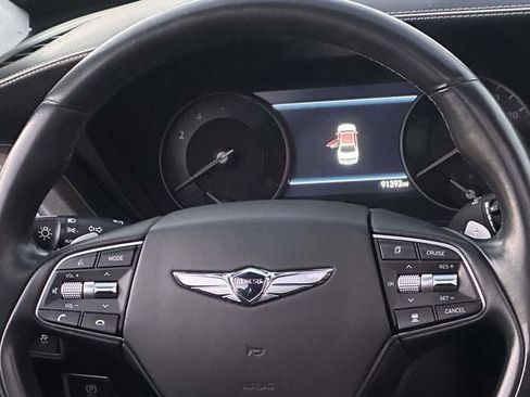 Used 2020 Genesis G90 3.3T Premium image 22