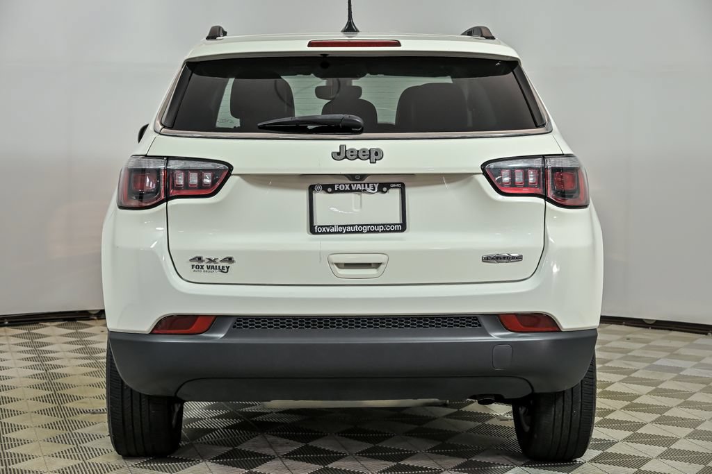 Used 2020 Jeep Compass Latitude w/ Cold Weather Group AWD/4WD image 7