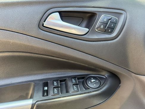Used 2015 Ford Escape Titanium AWD/4WD image 29