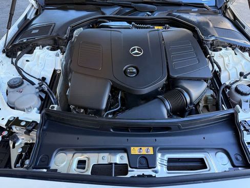 Used 2023 Mercedes-Benz C 300 Sedan image 9