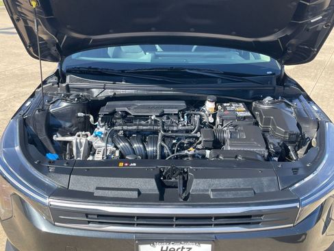 Used 2025 Kia K4 LXS image 64