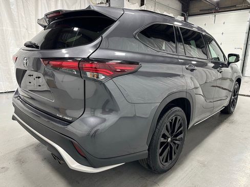 Used 2025 Toyota Highlander XSE image 7