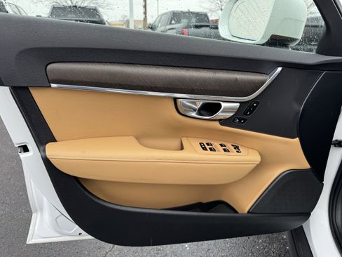 Used 2018 Volvo V90 T6 Cross Country w/ Convenience Package image 23