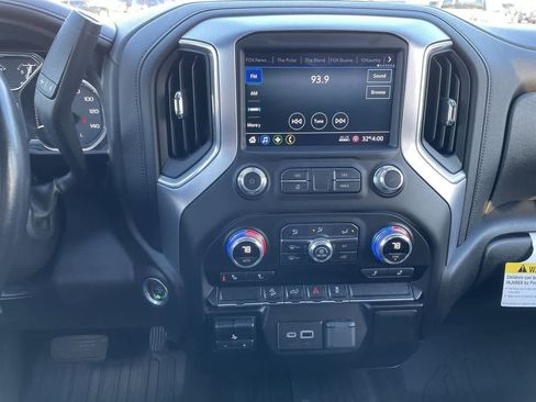 Used 2022 GMC Sierra 2500 SLE w/ SLE Value Package; image 13