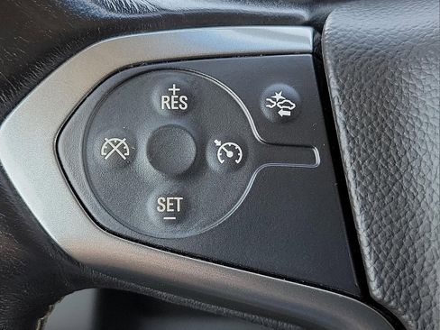 Used 2019 Chevrolet Tahoe LT image 17