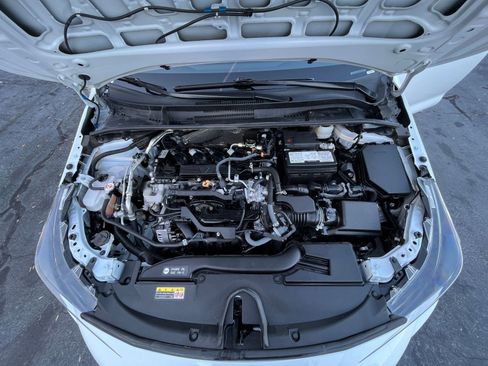 Used 2025 Toyota Corolla LE image 28